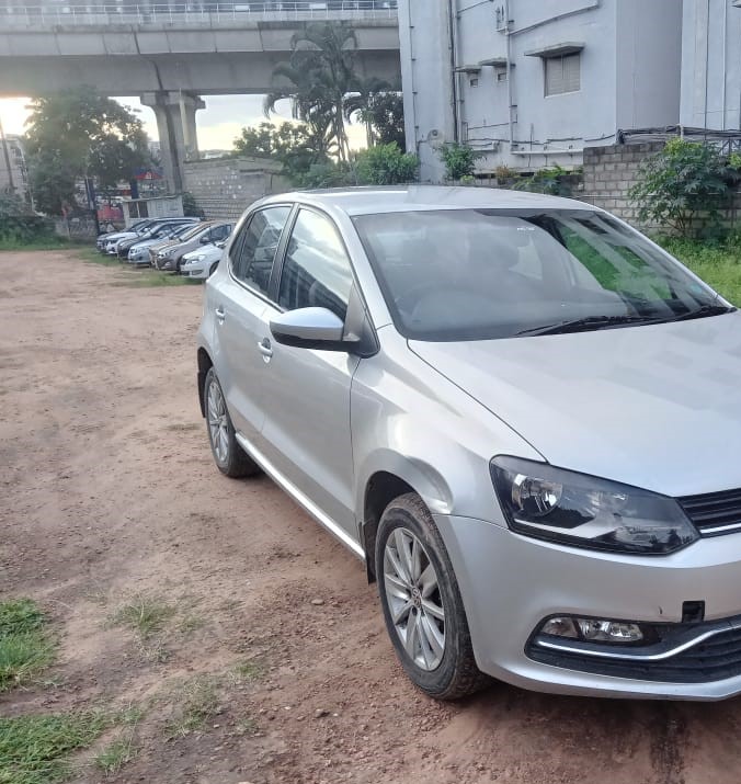 Volkswagen Polo(2014-2015) Highline 1.2l P